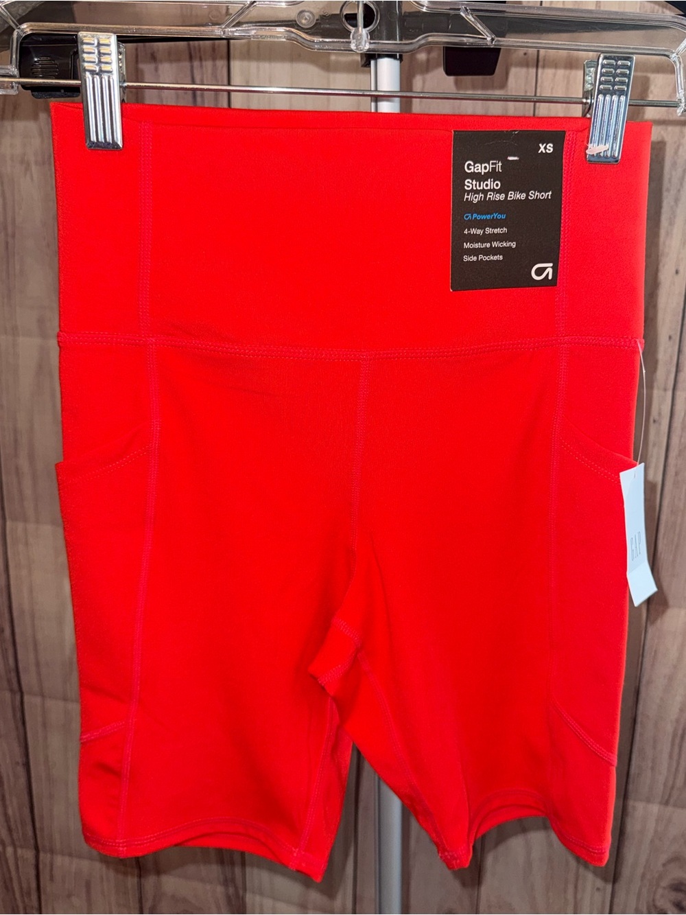 GapFit Studio High Rise Bike Shorts Neon Red Side Pocket XS NWT